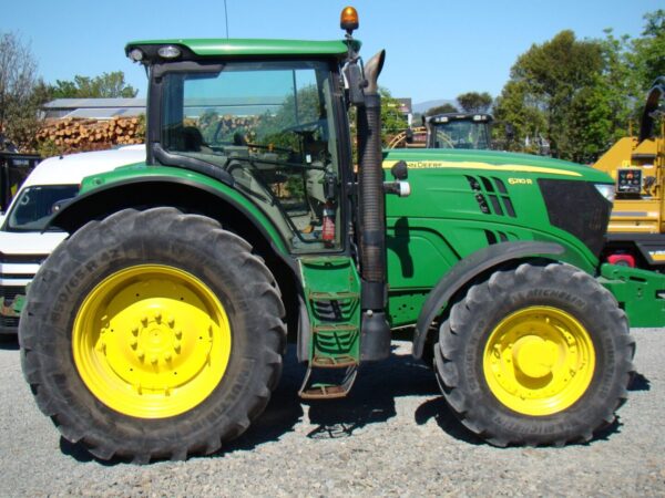 2014 John Deere 6210R Tractor