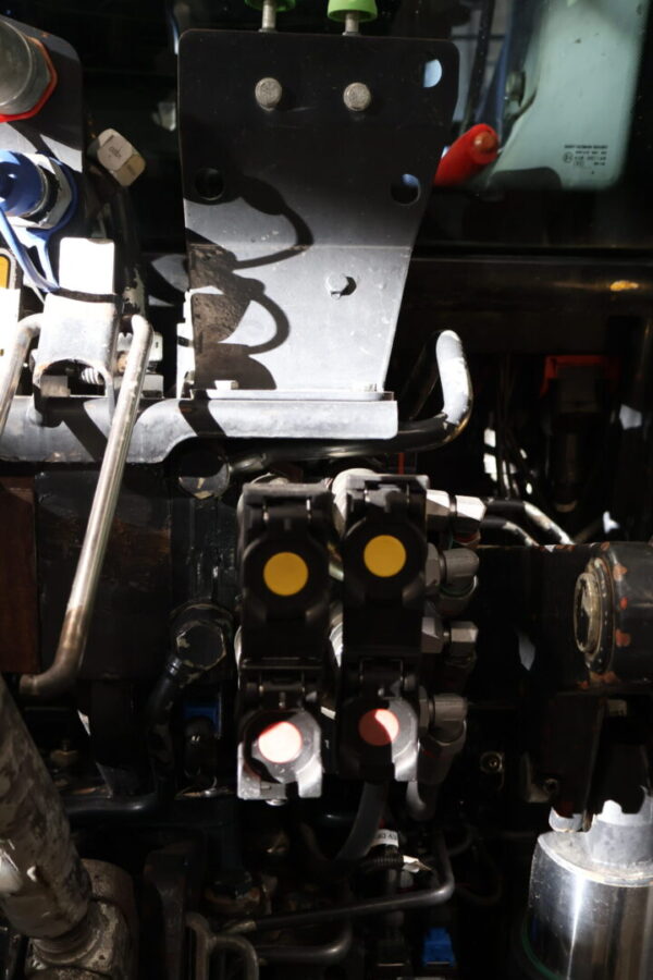 Deutz M600 Summit Tractor - Image 3