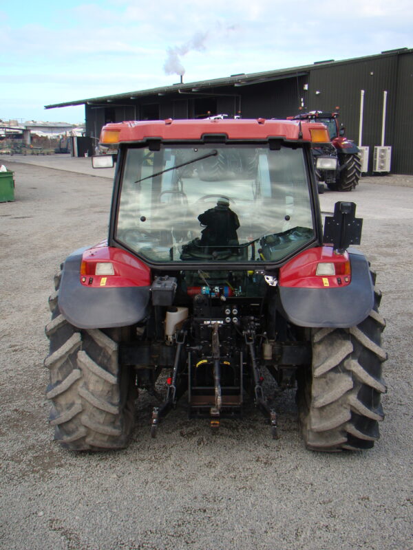 Case JXU 105 Tractor with Loader - Image 3