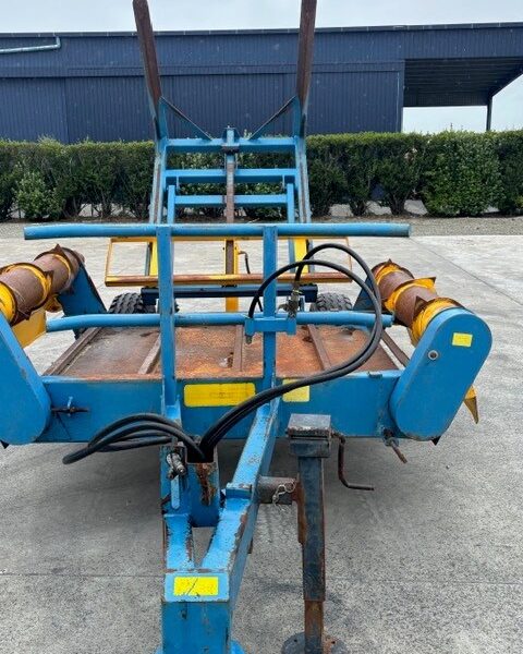 Scannell 2 Bale Feeder
