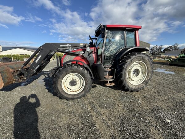 2006 Valtra N111 Tractor